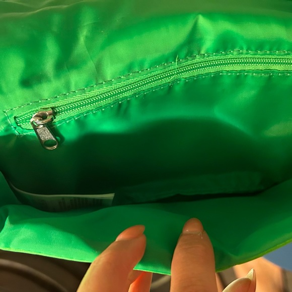 H&M Green Quilted Soft Handbag - Picture 5 of 8